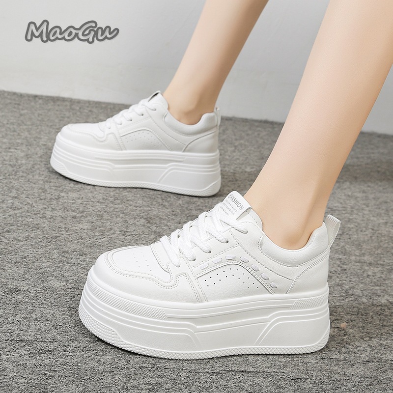 身長を伸ばすプラットフォーム ホワイトスニーカー 女性用 レ - Guipure Lace Panel のレビューと価格